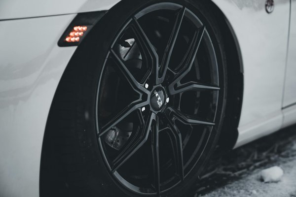 Choisissez les meilleurs professionnels automobile pour un entretien complet