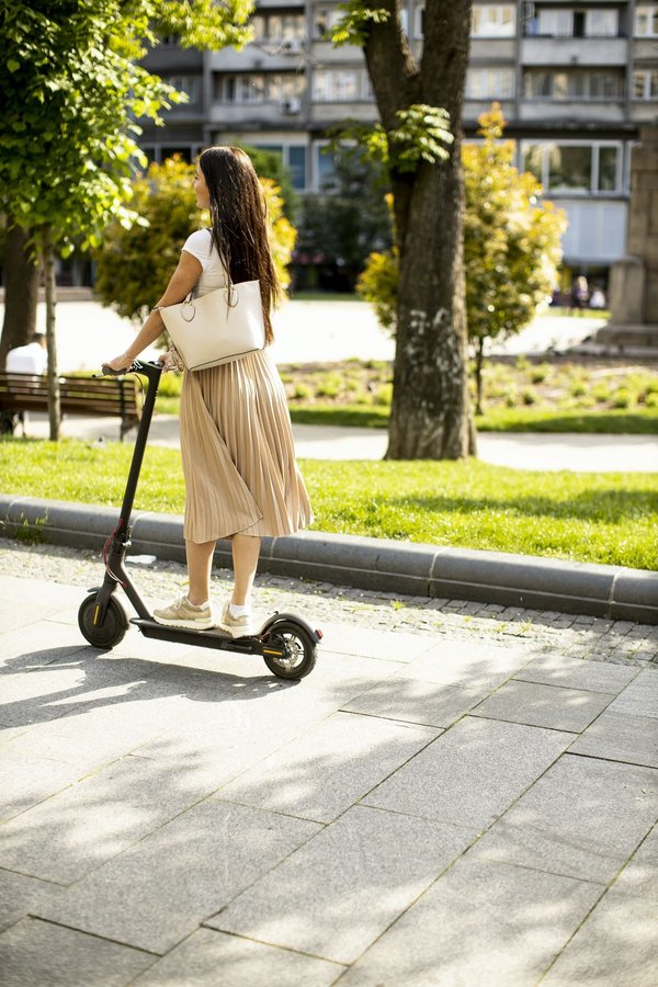 Trottinette électrique : comment remplacer la batterie ?